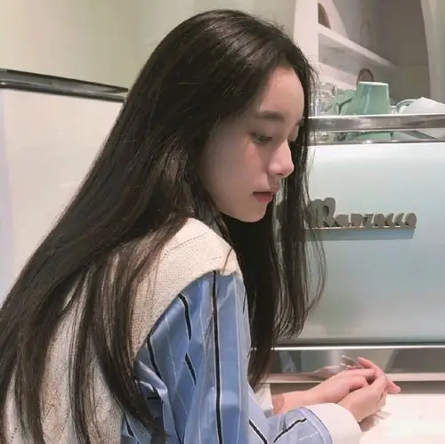 优质女头像前方的风景好我的意思是别回头