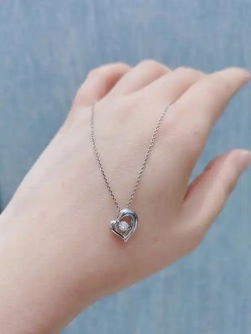 78周大福怦然心动钻石项链秒杀款7折