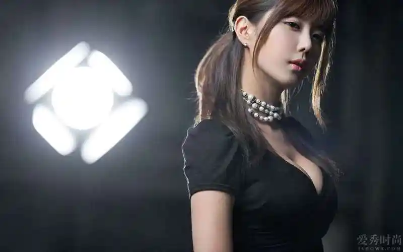 洪真英个人资料简介韩国女歌手洪真英被炮轰滚出娱乐圈洪真英个人资料