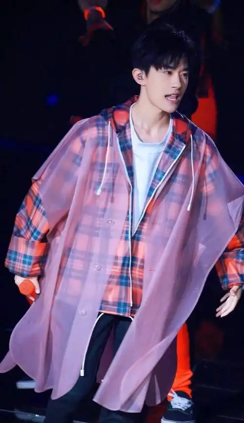 易烊千玺新生之夜大秀官宣##易烊千玺新生之夜下周见