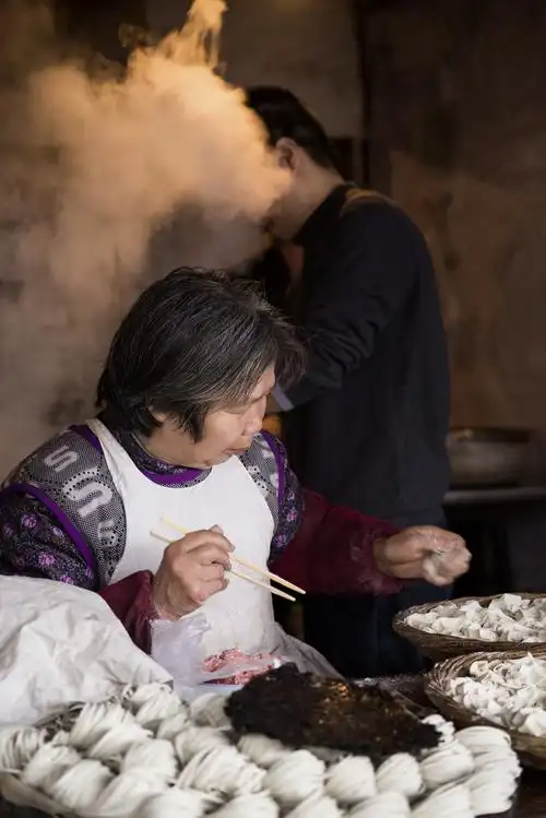 包饺子 - 人物类-摄影大赛2016 - 地理中文网—《国家地理》杂志中文