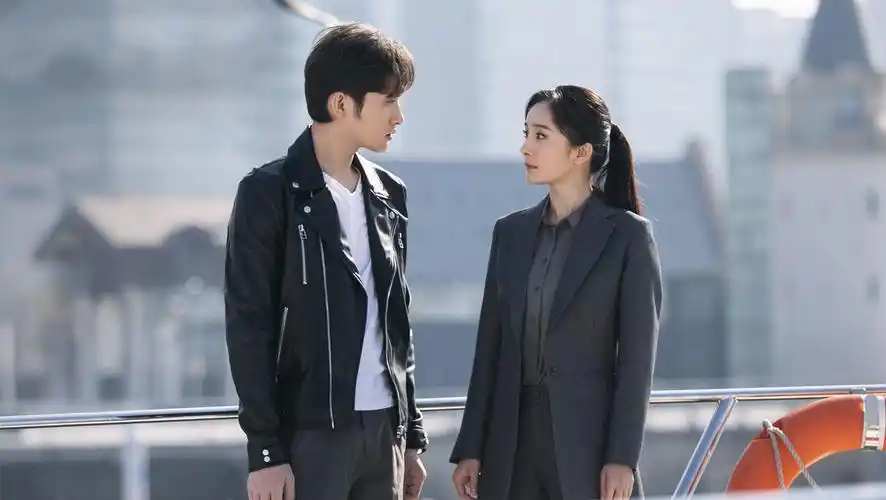 杨幂真的尽力了电视剧暴风眼的口碑扑街还真的不能怪她