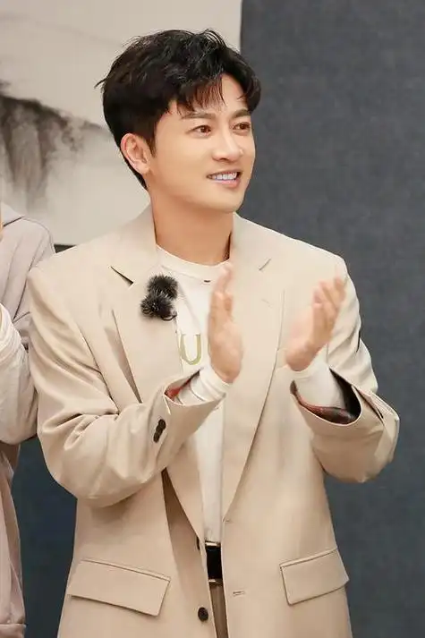 苏有朋笑的样子,苏有朋眼神