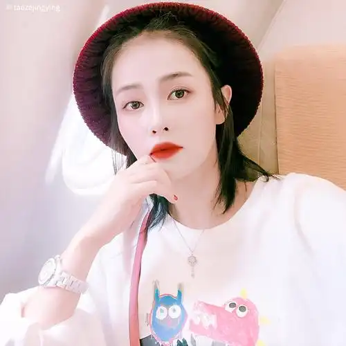 白鹿头像/桃泽井樱 拿图点赞