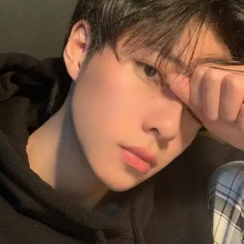 小清新特别有魅力的帅哥头像图片帅气图片大全