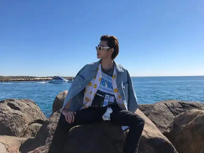 小鬼王琳凯同款法国独角兽公仔钥匙扣包包挂饰书包玩偶挂件 银色