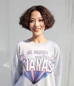 女生短发泡面头发型图片