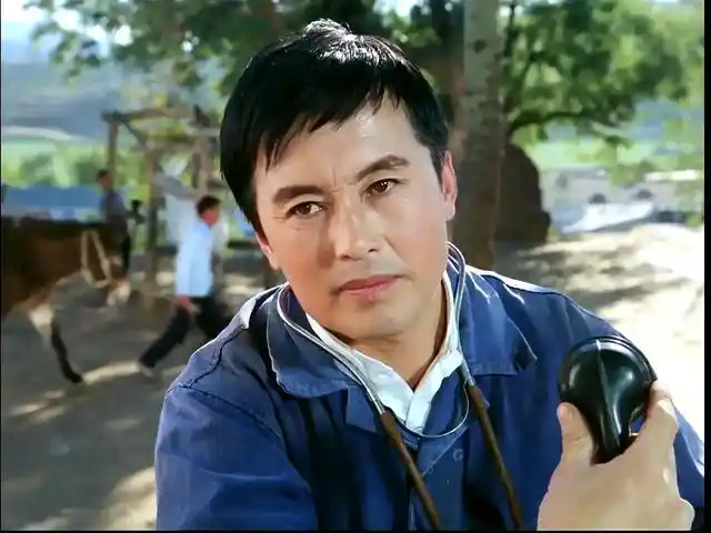 老喜剧电影喜盈门 难忘81年喜剧电影《喜盈门》,轻松明快百看不厌