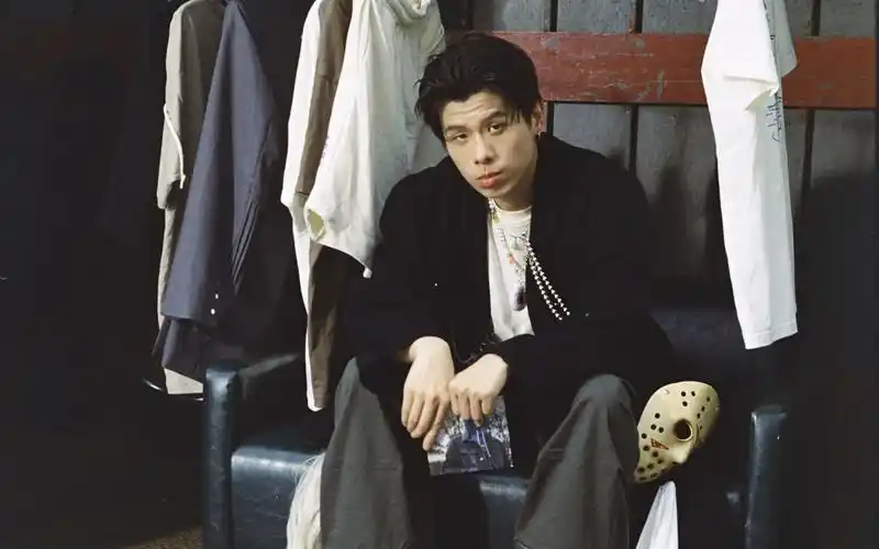 人生百态!mc法老《雨季》"希望你不会在现实面前轻易跪下"