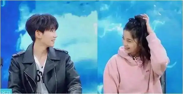 欧阳娜娜好像对和王源互动很感兴趣.