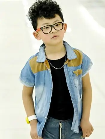 适合7至8岁男儿童的发型有哪些 7到8岁男孩发型设计图片