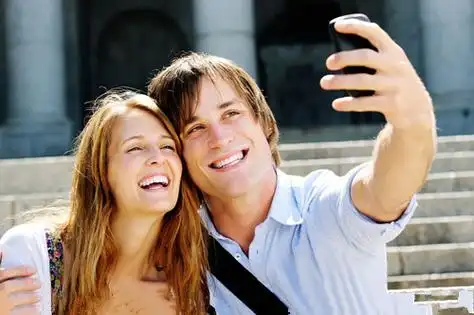 自拍情侣图片_秀恩爱的自拍小情侣