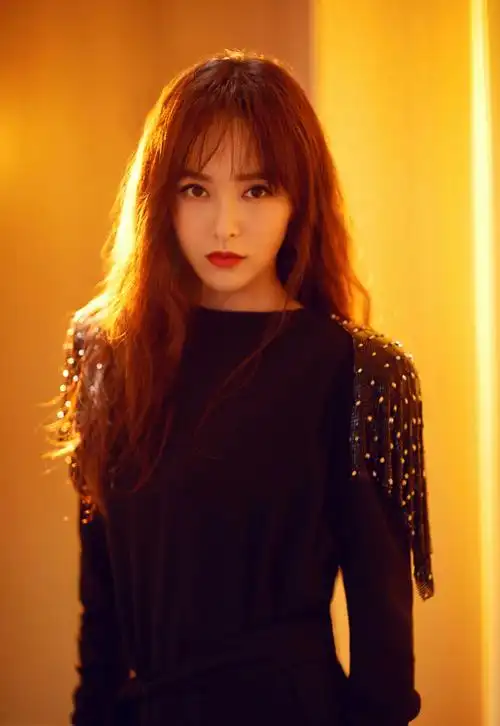 唐嫣新造型丑出天际但网友却说是为了掩饰一个致命缺点