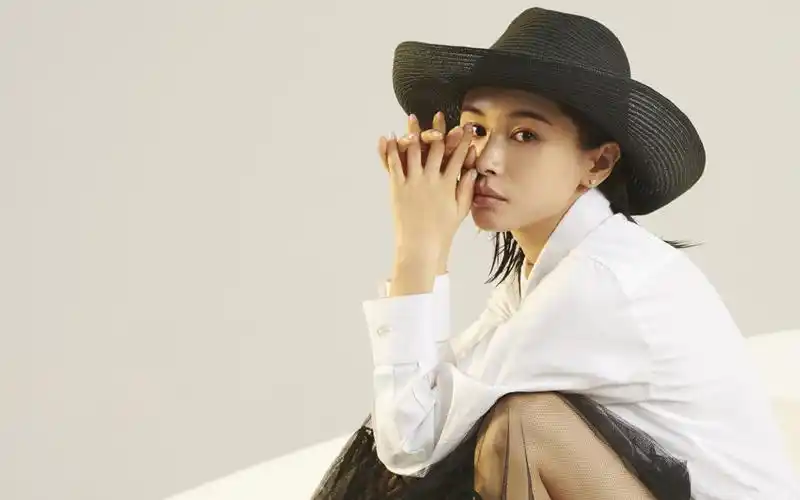 王子文时尚简约写真图片桌面壁纸高清大图预览1920x1200_大陆明星下载