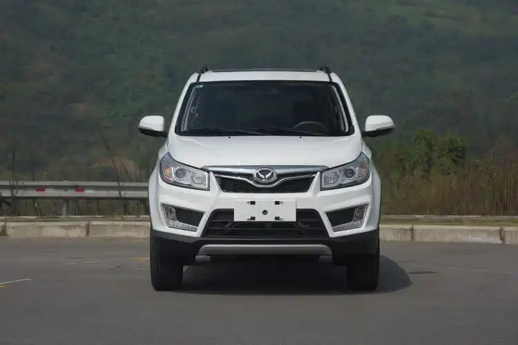 2016款北汽幻速s2上市 售5.48万-6.98万元