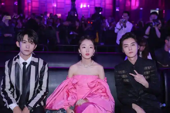 张艺谋&倪妮&刘浩存,贾玲&张小斐,沈腾&惠英红&马丽,易烊千玺&周冬雨&