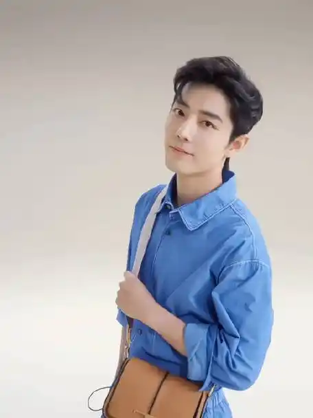 多巴胺穿搭 怎么穿都好看的战哥#肖战##肖战平安喜乐#@x玖少年团肖战