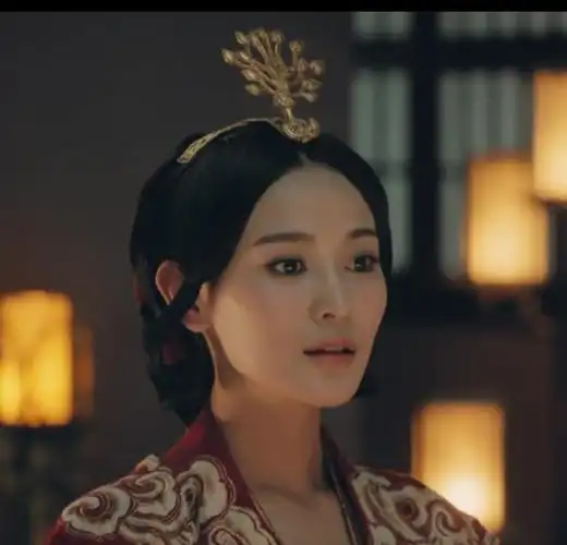 《皓镧传》公主雅在秦国的装扮,比在赵国高贵多了!第二张最美!