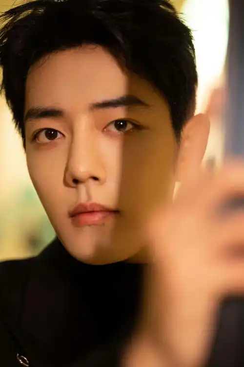 肖战壁纸超话#肖战##肖战藏海#  肖战开开心心每一天,肖战顺顺利利