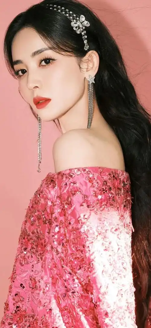 美女系列壁纸第595期-古力娜扎