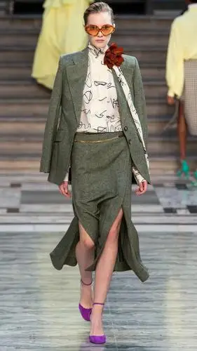 单品趋势分析 2021春夏女士西装流行趋势-服装趋势预测-cfw服装设计网