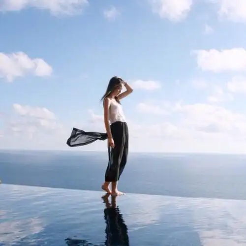 女生头像蓝色大海天空zhang爱人