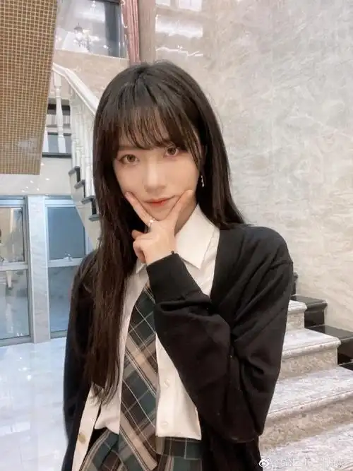 美女艺人gnz48-郑丹妮迷人可爱美照