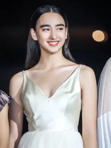 今日毒奶03年小叶问4女主角李宛妲