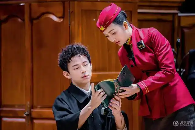 何炅王鸥现场搜证