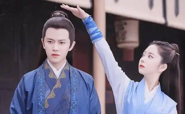 "袁今夏"谭松韵现实中"遭黑","陆大人"任嘉伦:不要在意_言论_娱乐_剧