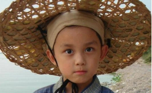 吴磊小时候简直萌!真是越长大越帅啊,演技颜值都在线