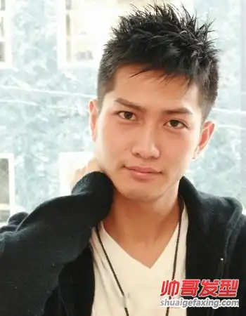 男生脸大适合什么发型 大脸男生好看的短发图片(3)