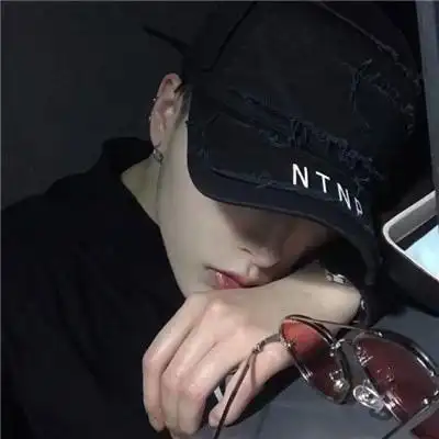 超清气质高冷男神头像