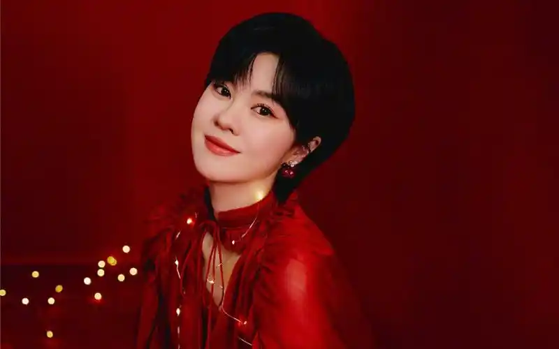 郁可唯湖南卫视小年夜晚会《萱草花》