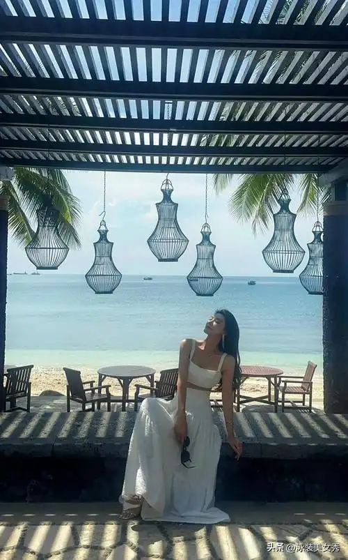 沙滩比基尼美女,身材高挑,值得温柔以待|大海|海浪_网易订阅