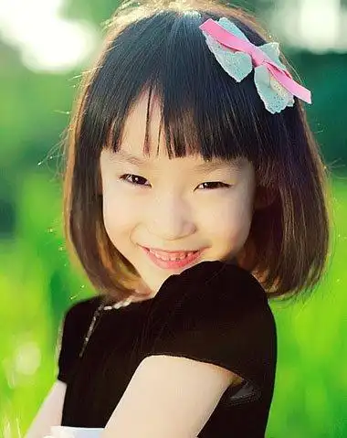 首页 流行发型 儿童发型 4岁儿童女孩短发发型 4岁小孩发型图片