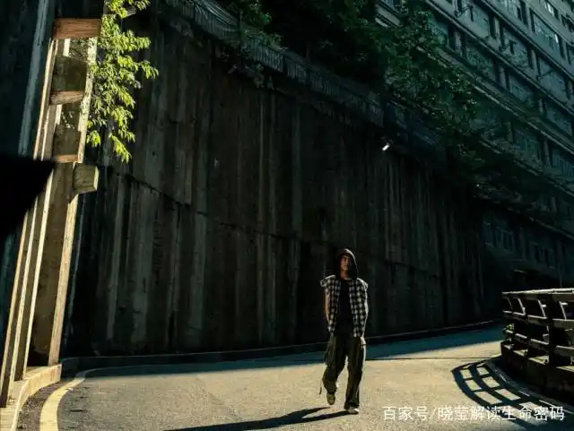 《少年的你》陈念最在乎的,只有小北能给的,我们可能都忽略了