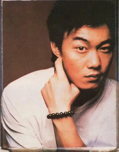 金俊勉年轻时的照片