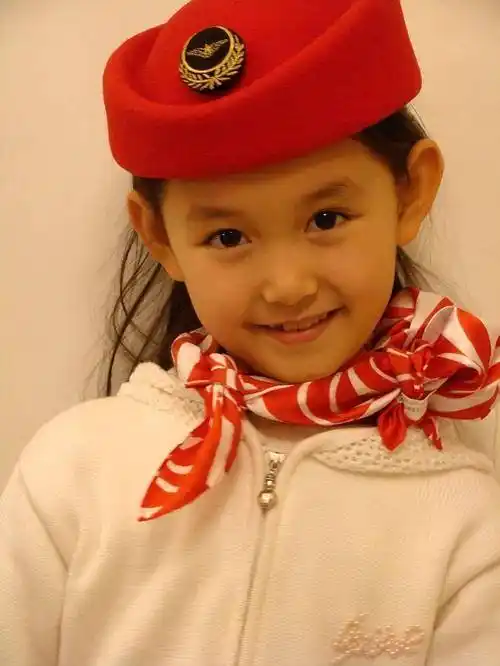 蒋依依小时候,为何挺有识别度?长大了,反而识别度降低?