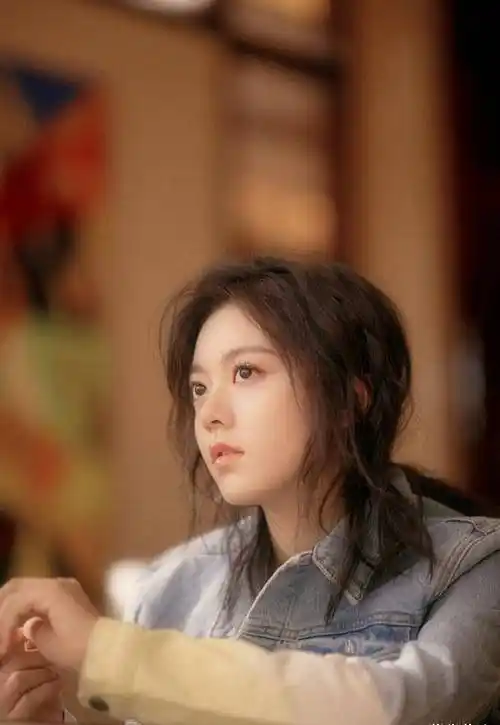 原创赵今麦的白绿套装真难驾驭蝴蝶结一旦扎不好全身穿搭都会翻车