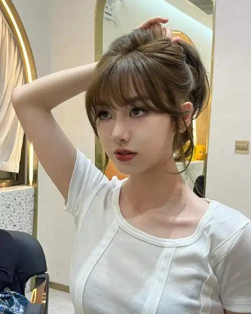 方圆脸的福音法式刘海超级修饰脸型