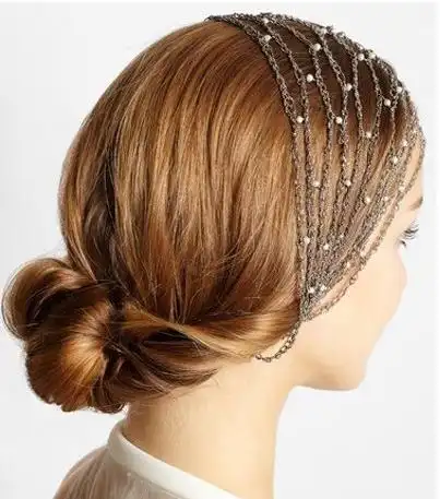 法国贵妇优雅气质盘发发型图片4