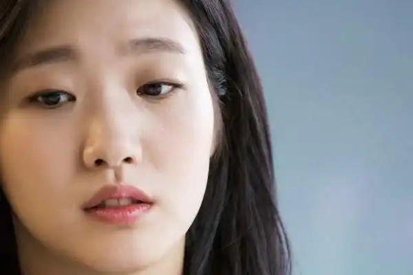 yammy,金高银和周冬雨,谁是单眼皮最好看的女明星?