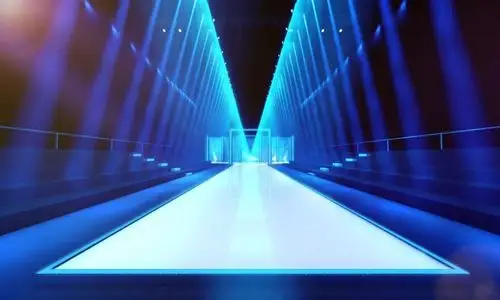 双赛制 3舞台的创新模式,汇集国内著名秀场导演制作团队,顶级舞美团队