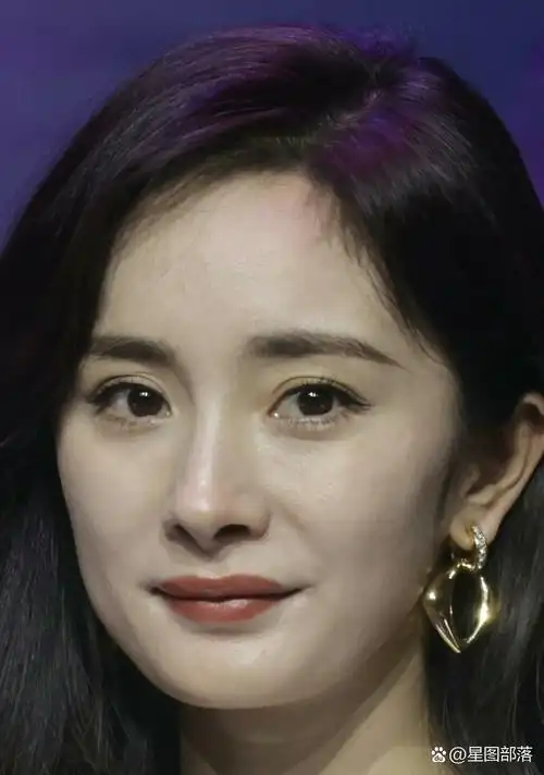 杨幂脸部超清特写#明星生图大赏# #娱乐明星