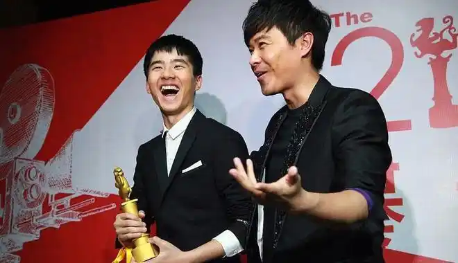 刘昊然16岁北漂闯荡因陈思诚一通电话改变命运今成高能少年