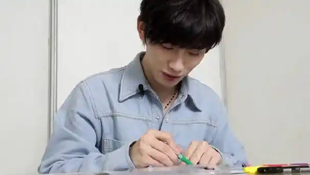 一种我在慈爱地看着小丁埋头写作业的感觉@时代少年团-丁程鑫心动完成