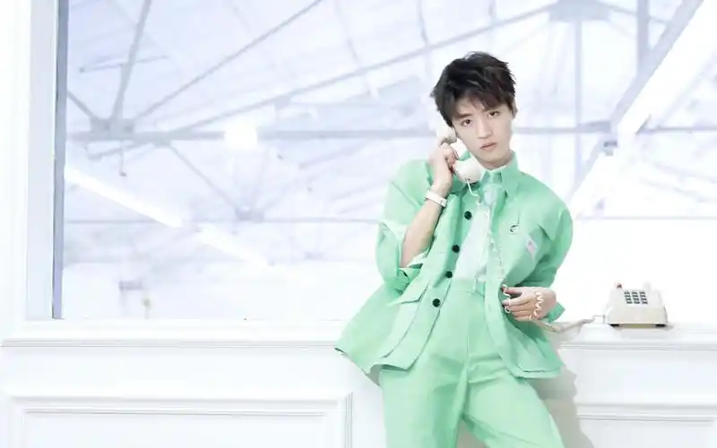 tfboys王俊凯大片写真高清桌面壁纸