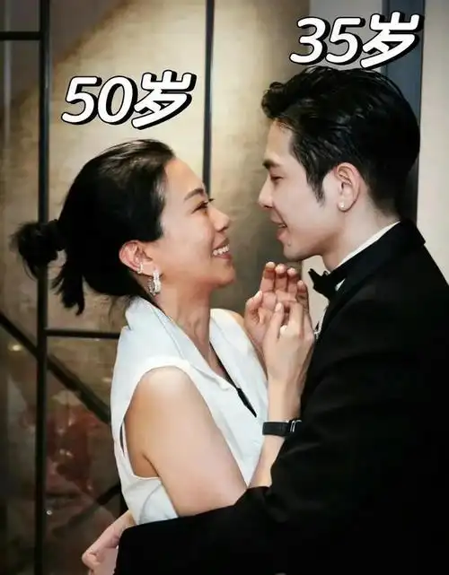 内娱8对姐弟恋女星最小相差5岁金莎小19岁男友却扮猪吃老虎