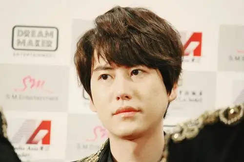 曺圭贤壁纸图片